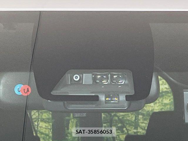 Toyota VOXY 2018-10 6684069-5
