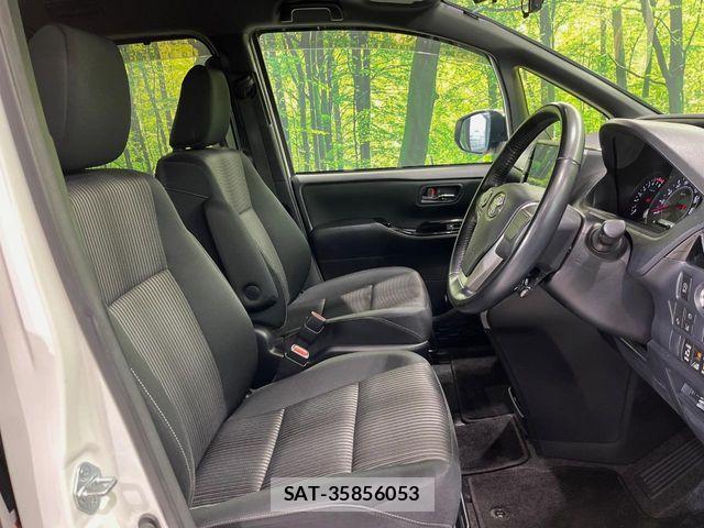 Toyota VOXY 2018-10 6684069-6