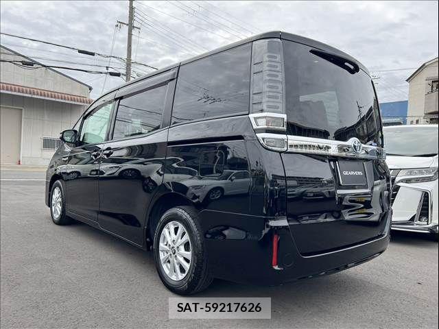 Toyota VOXY 2018-07 6691339-9