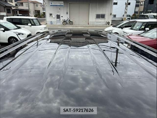 Toyota VOXY 2018-07 6691339-10
