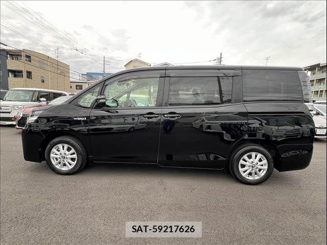Toyota VOXY 2018-07 6691339-5