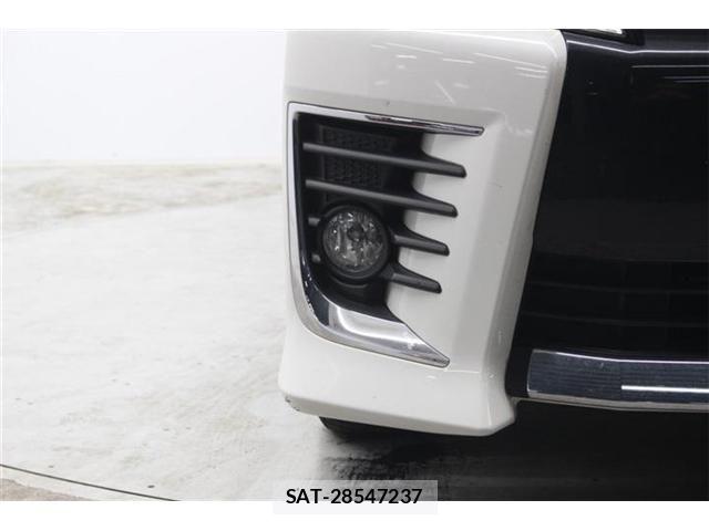 Toyota VOXY 2015-11 6691340-12