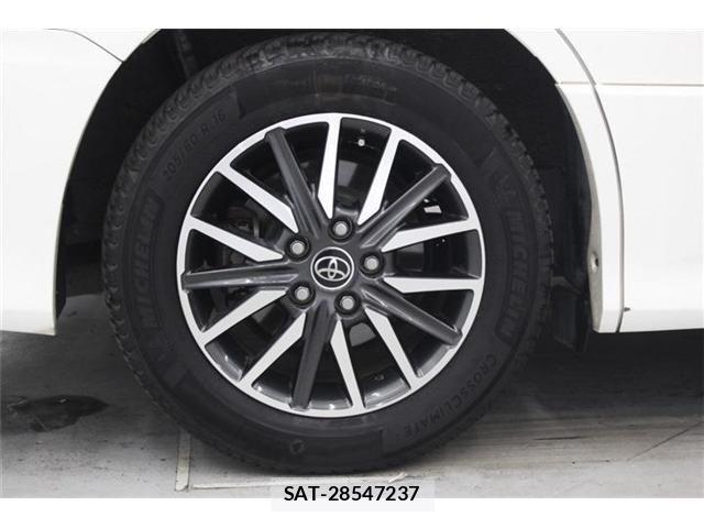 Toyota VOXY 2015-11 6691340-25