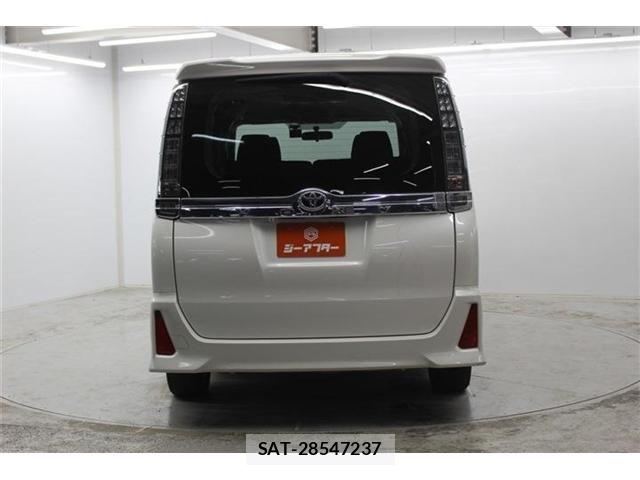 Toyota VOXY 2015-11 6691340-5