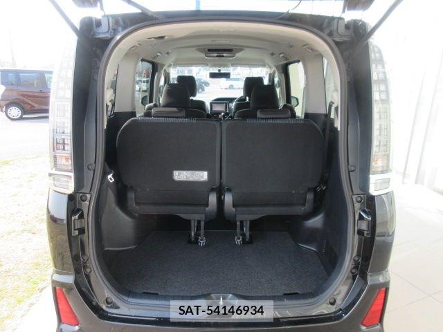 Toyota VOXY 2015-04 6717727-9