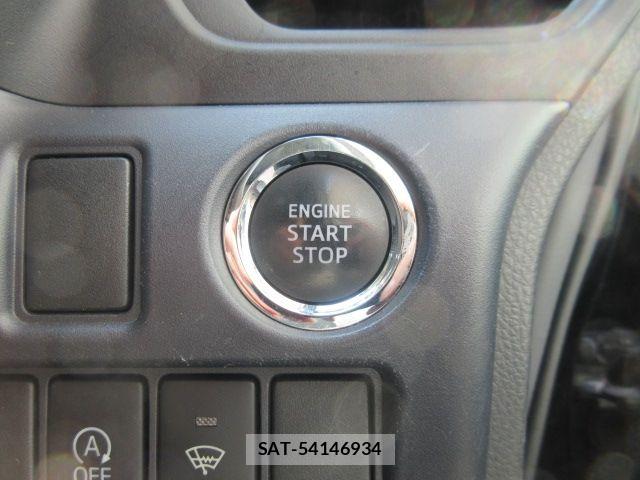 Toyota VOXY 2015-04 6717727-24