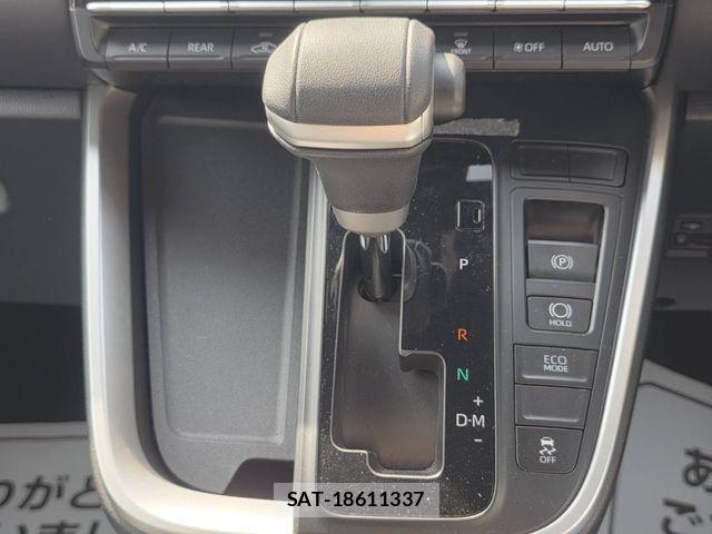 Toyota VOXY 2023-02 6717707-24
