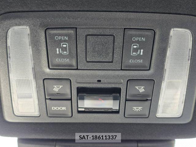 Toyota VOXY 2023-02 6717707-25