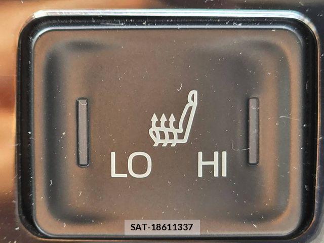 Toyota VOXY 2023-02 6717707-26