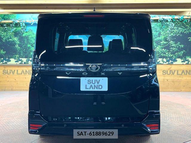Toyota VOXY 2022-03 6717697-16
