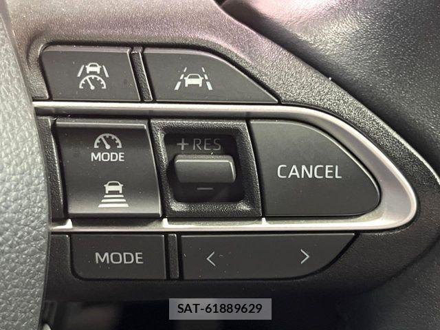 Toyota VOXY 2022-03 6717697-6