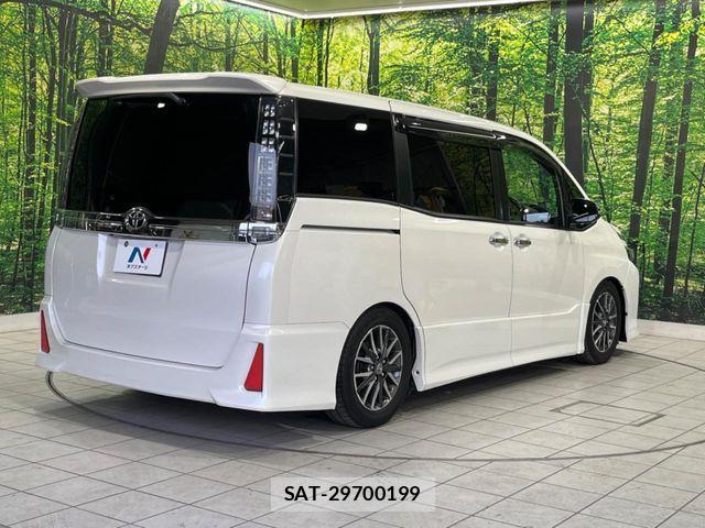 Toyota VOXY 2015-07 6717715-17