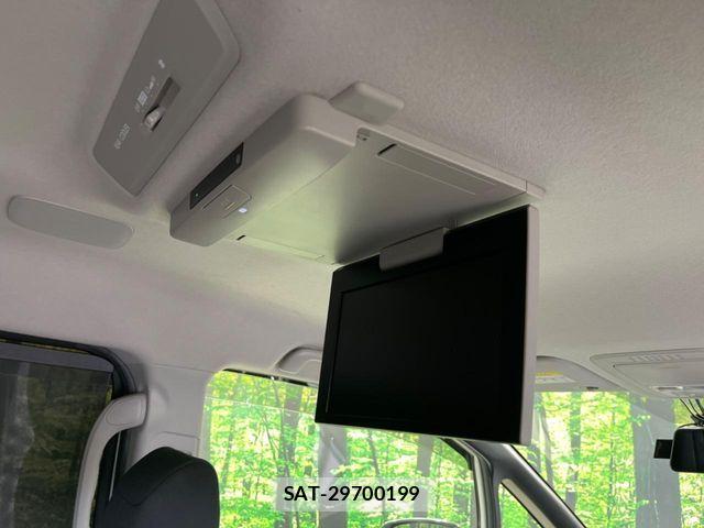 Toyota VOXY 2015-07 6717715-4