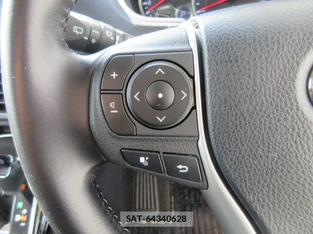Toyota VOXY 2017-01 6717723-23