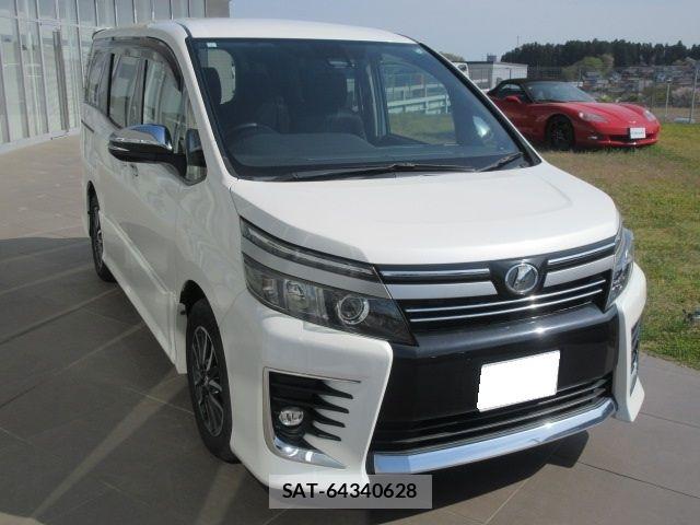 Toyota VOXY 2017-01 6717723-3