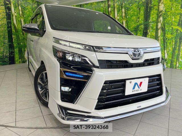 Toyota VOXY 2019-06 6717709-12