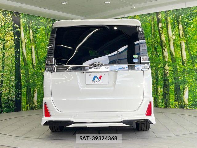 Toyota VOXY 2019-06 6717709-15