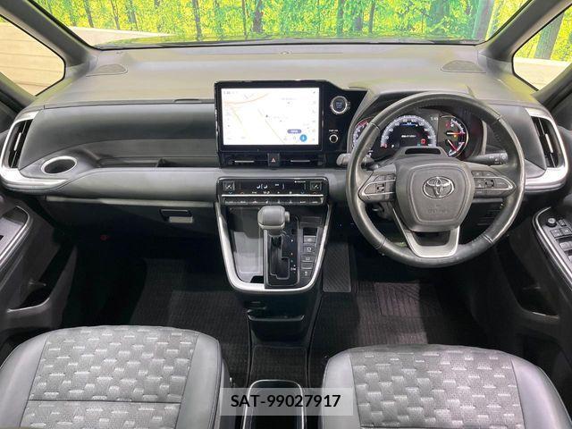 Toyota VOXY 2022-04 6717699-1