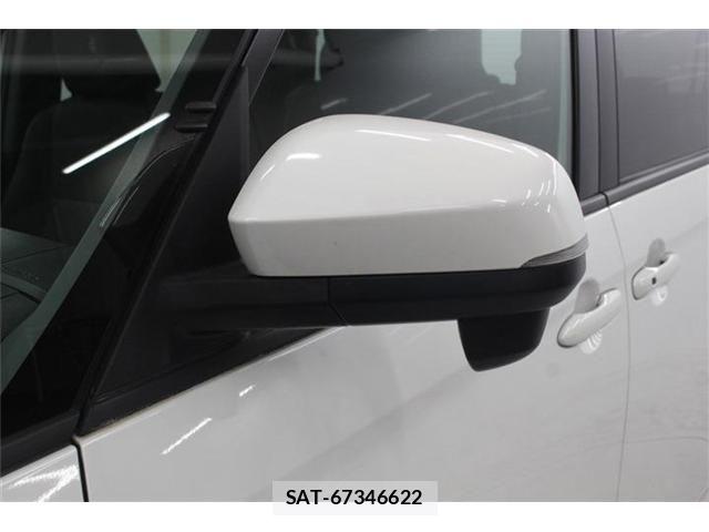 Toyota VOXY 2022-04 6717710-14