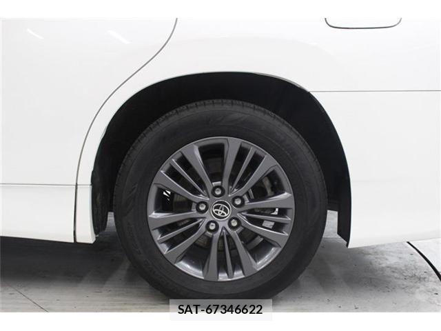 Toyota VOXY 2022-04 6717710-22