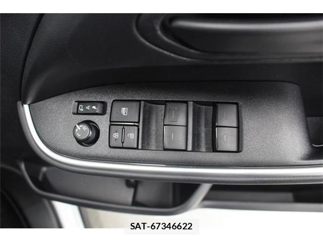Toyota VOXY 2022-04 6717710-28