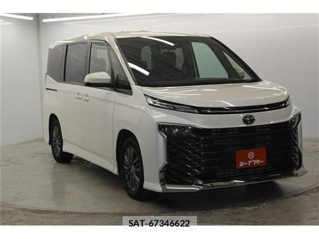 Toyota VOXY 2022-04 6717710-2