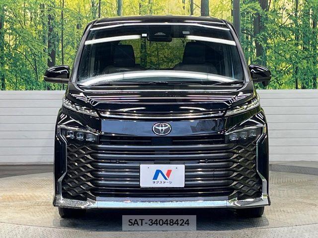 Toyota VOXY 2023-06 6717698-14