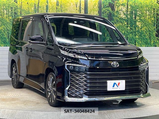 Toyota VOXY 2023-06 6717698-16