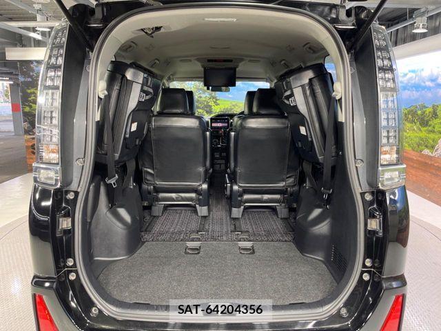 Toyota VOXY 2016-12 6717722-10