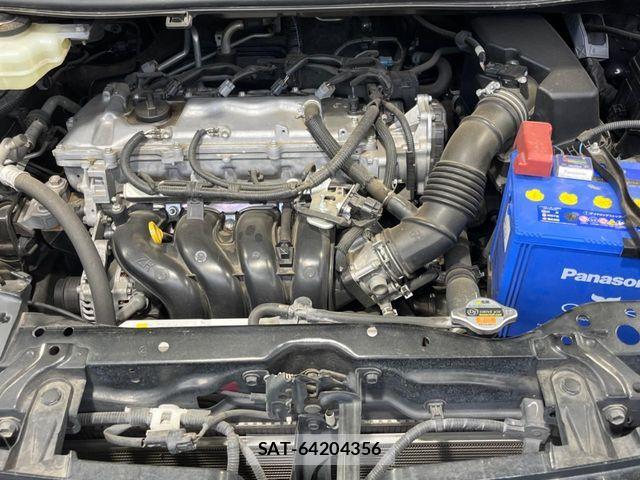 Toyota VOXY 2016-12 6717722-18