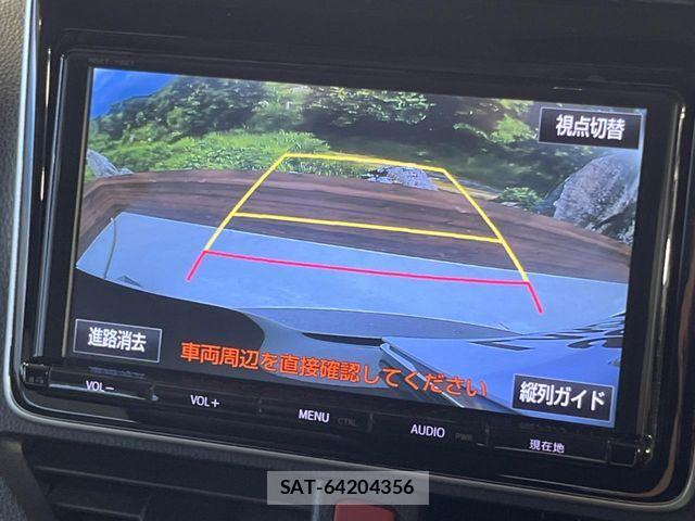 Toyota VOXY 2016-12 6717722-4