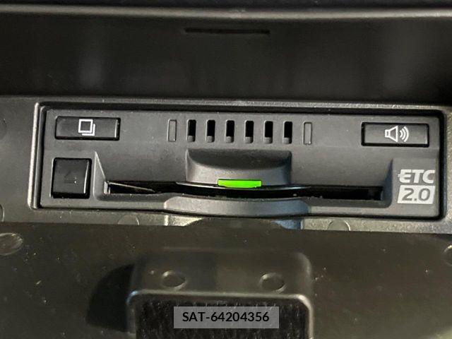 Toyota VOXY 2016-12 6717722-6