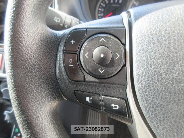 Toyota VOXY 2015-06 6717728-22