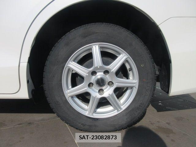 Toyota VOXY 2015-06 6717728-8