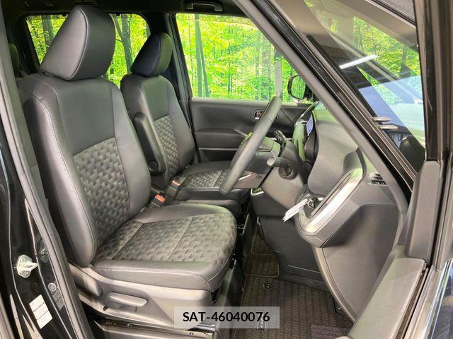 Toyota VOXY 2023-08 6717706-7