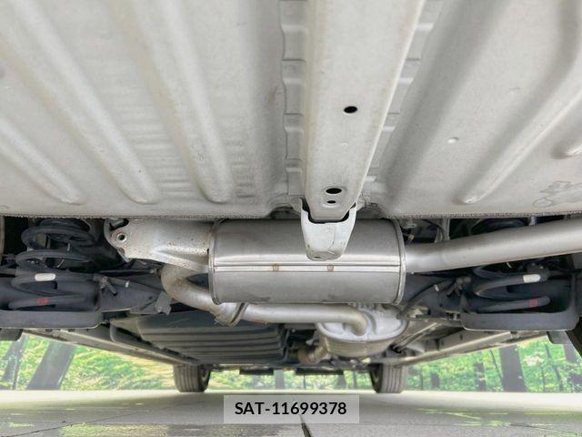 Toyota VOXY 2015-06 6717714-18