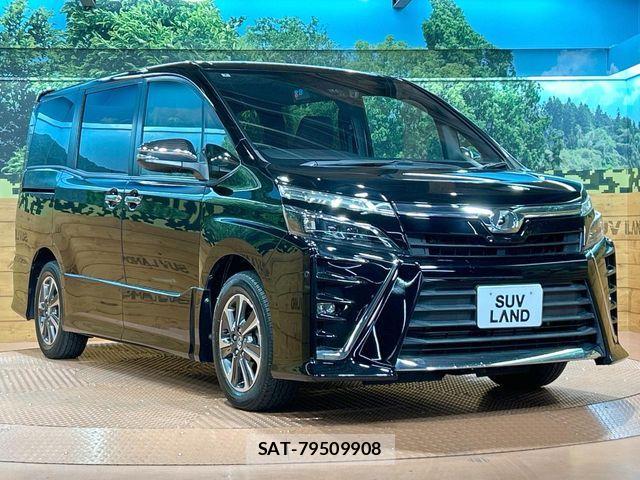 Toyota VOXY 2018-03 6753850-15