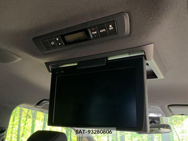 Toyota VOXY 2019-05 6753854-3