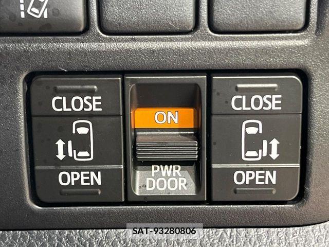 Toyota VOXY 2019-05 6753854-5