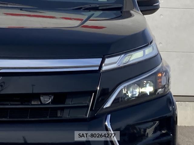 Toyota VOXY 2020-05 6753861-10