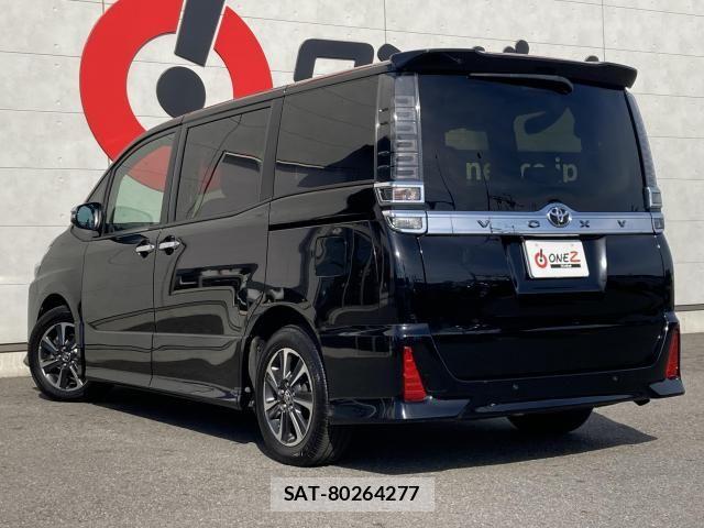 Toyota VOXY 2020-05 6753861-14