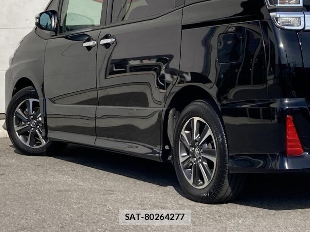 Toyota VOXY 2020-05 6753861-15