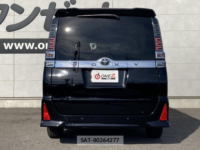 Toyota VOXY 2020-05 6753861-17