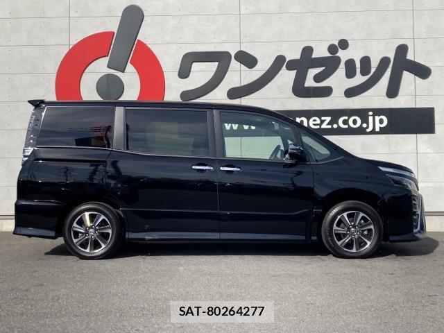 Toyota VOXY 2020-05 6753861-19