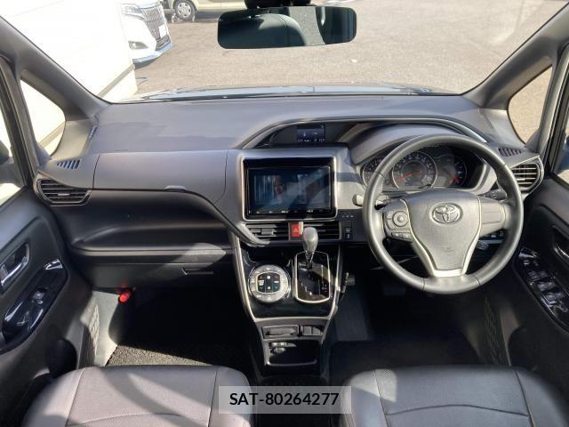 Toyota VOXY 2020-05 6753861-2
