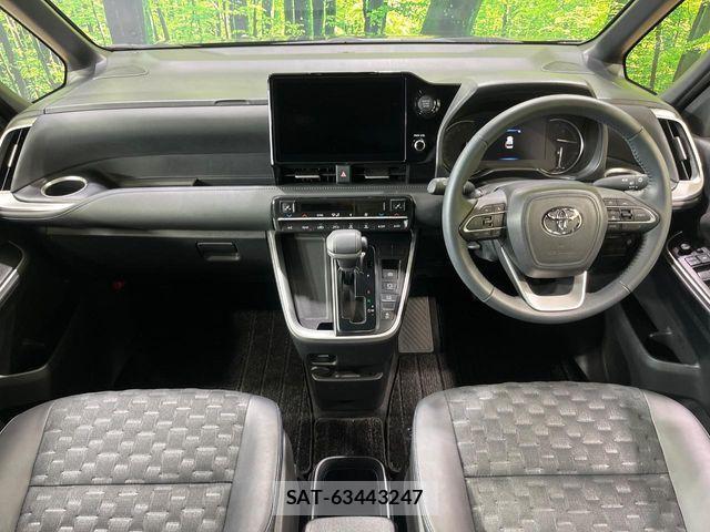 Toyota VOXY 2025-03 6753832-1