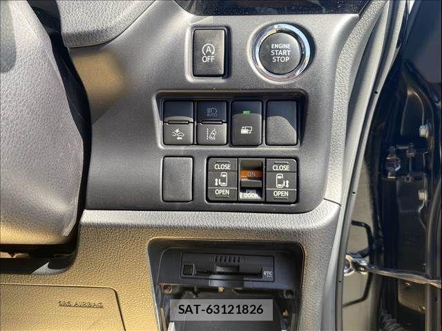 Toyota VOXY 2021-03 6753851-10