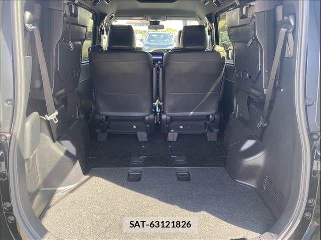 Toyota VOXY 2021-03 6753851-14