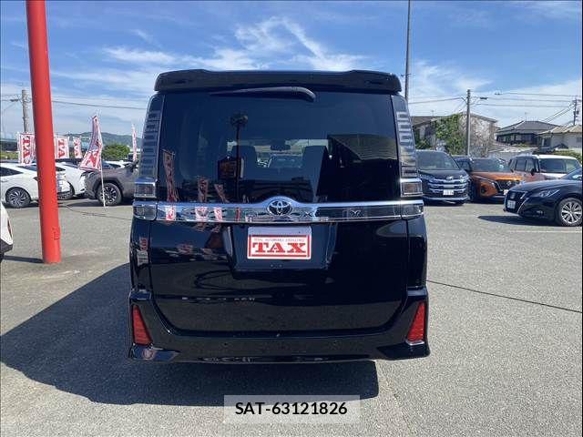Toyota VOXY 2021-03 6753851-15
