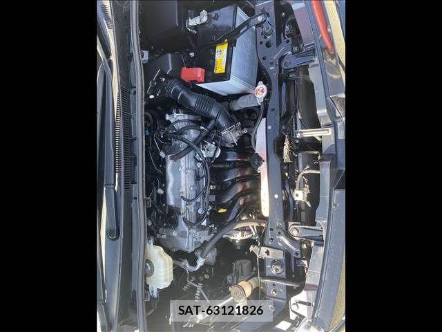 Toyota VOXY 2021-03 6753851-17